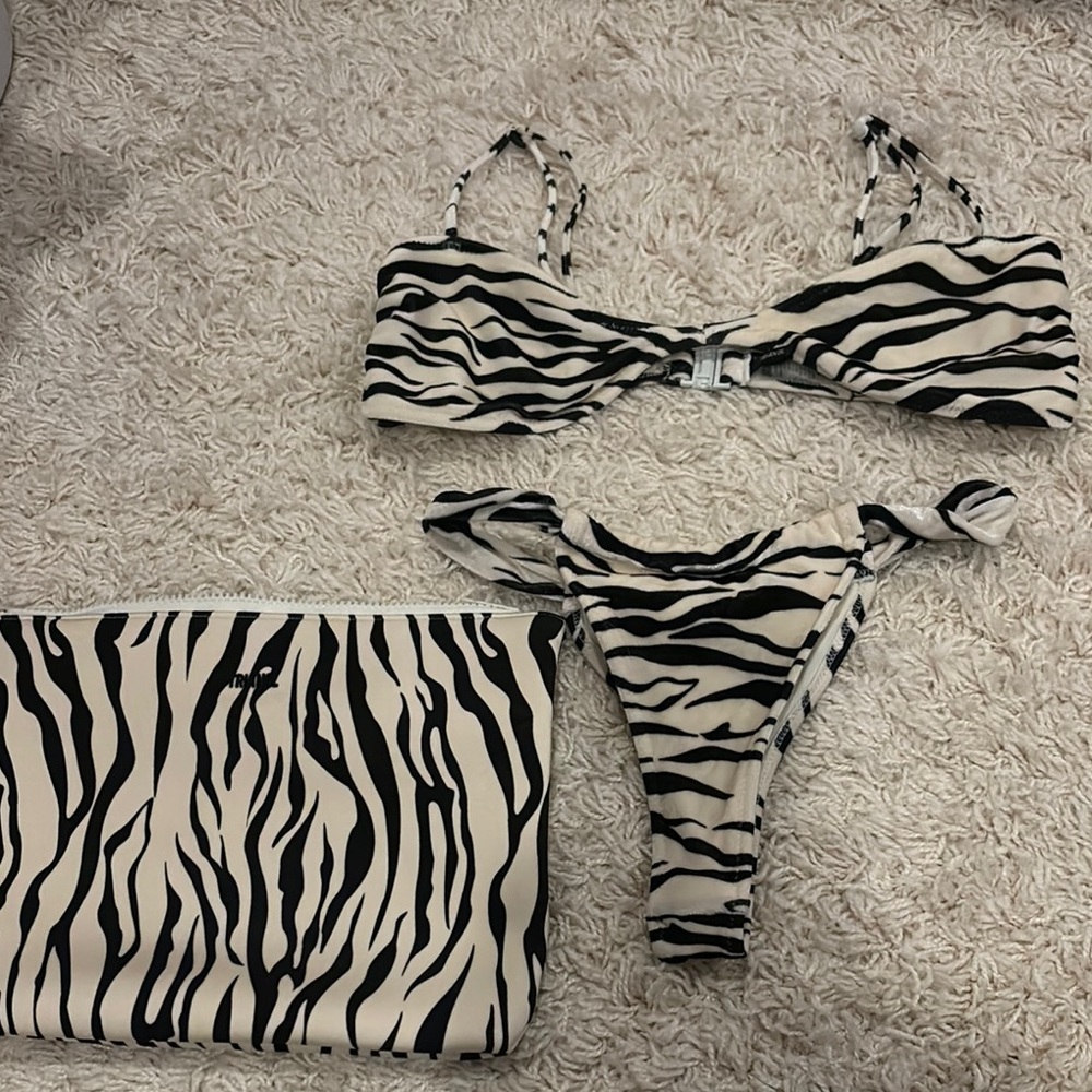 triangl bikini